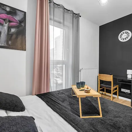Apartament Bemowo - Terrace, Bus Stop Nearby - By Rentujemy *