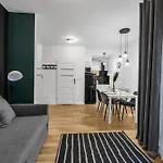 Apartament Bemowo - Terrace, Bus Stop Nearby - By Rentujemy