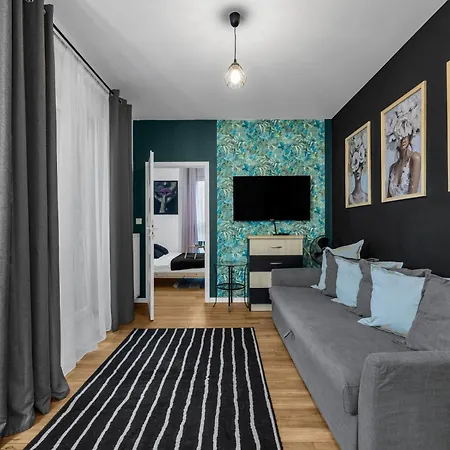 Bemowo - Terrace, Bus Stop Nearby - By Rentujemy Apartamento Varsovia