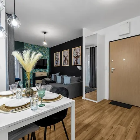 Bemowo - Terrace, Bus Stop Nearby - By Rentujemy Apartamento