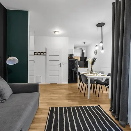 Apartamento Bemowo - Terrace, Bus Stop Nearby - By Rentujemy