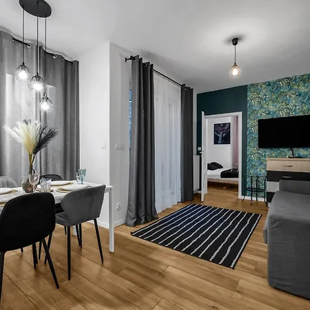 Bemowo - Terrace, Bus Stop Nearby - By Rentujemy * 바르샤바