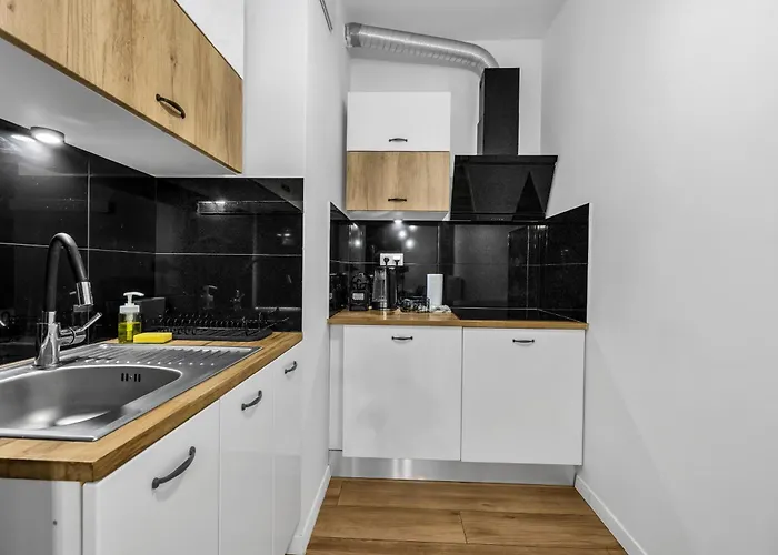 Bemowo - Terrace, Bus Stop Nearby - By Rentujemy Апартаменты *