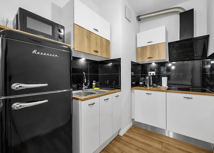 Bemowo - Terrace, Bus Stop Nearby - By Rentujemy