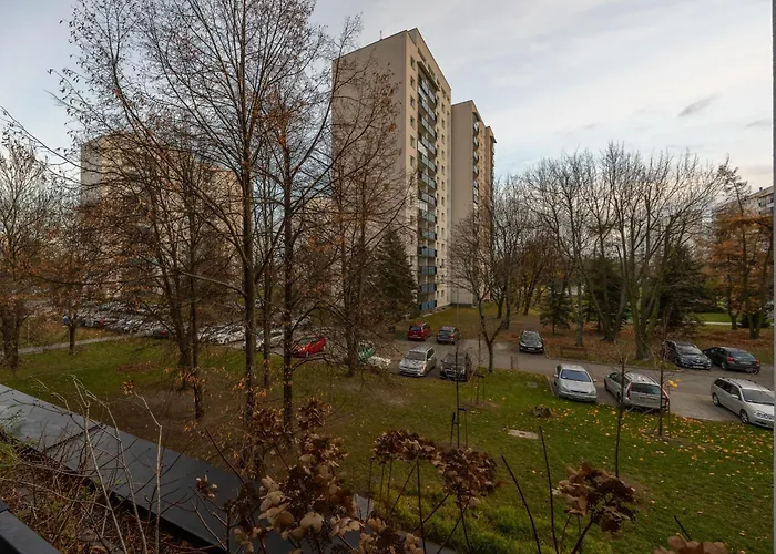 Bemowo - Terrace, Bus Stop Nearby - By Rentujemy Варшава