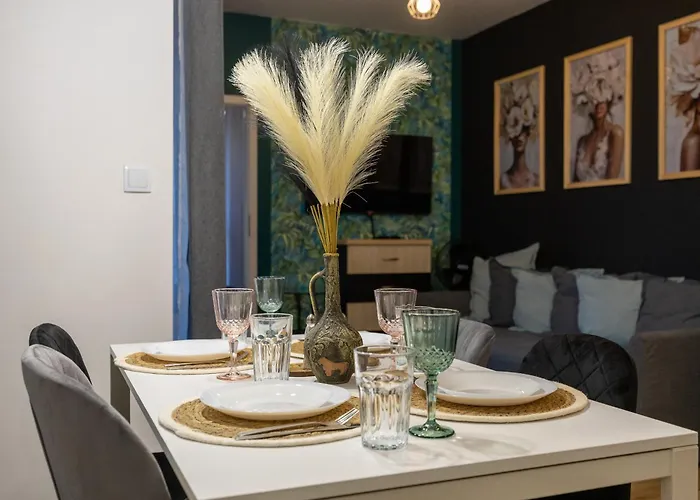 Bemowo - Terrace, Bus Stop Nearby - By Rentujemy * Варшава