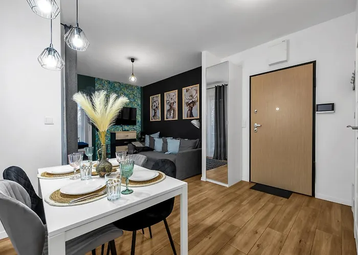 Bemowo - Terrace, Bus Stop Nearby - By Rentujemy Апартаменты